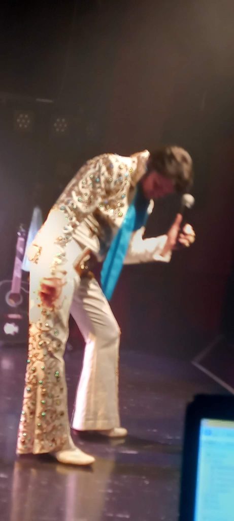 Elvis norfolk party